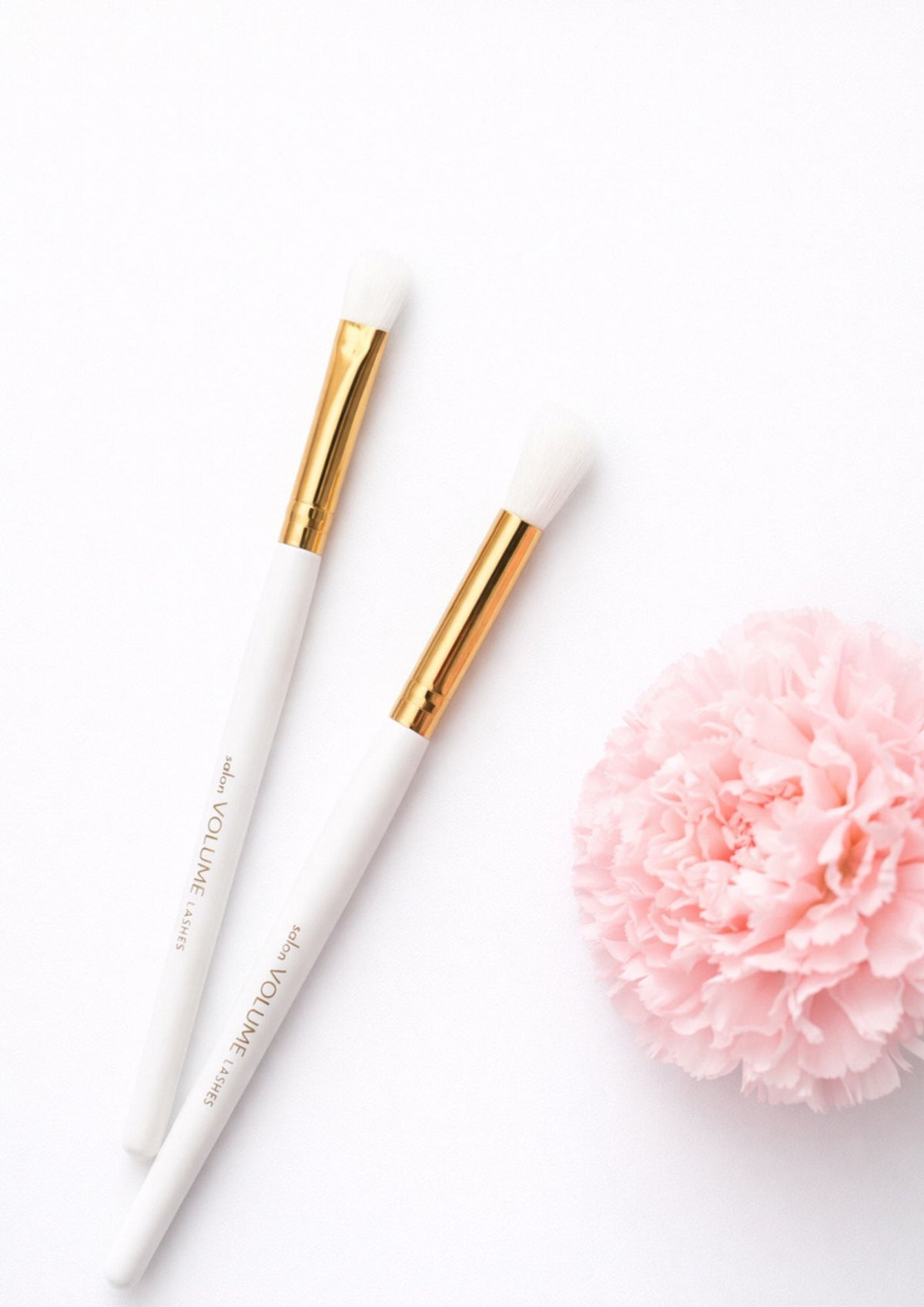 Ripsienpidennysten puhdistussivellin l Salon Volume Lashes