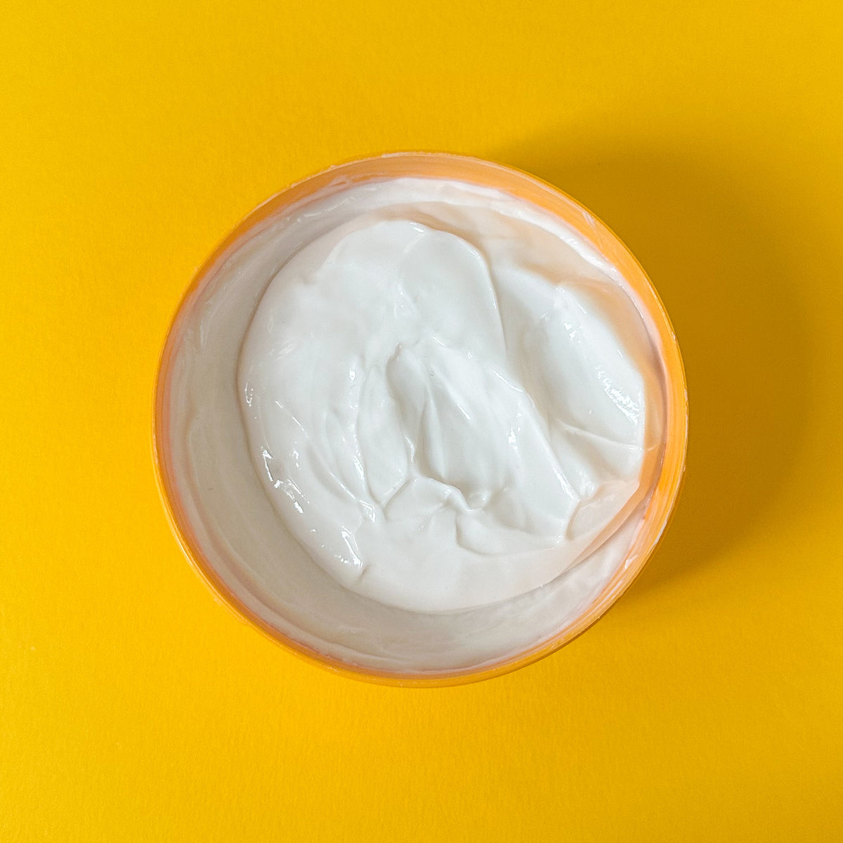SUNNY BRAZILIAN LOVE GLOW BODY BUTTER l Voidemainen vartalovoide l Treaclemoon